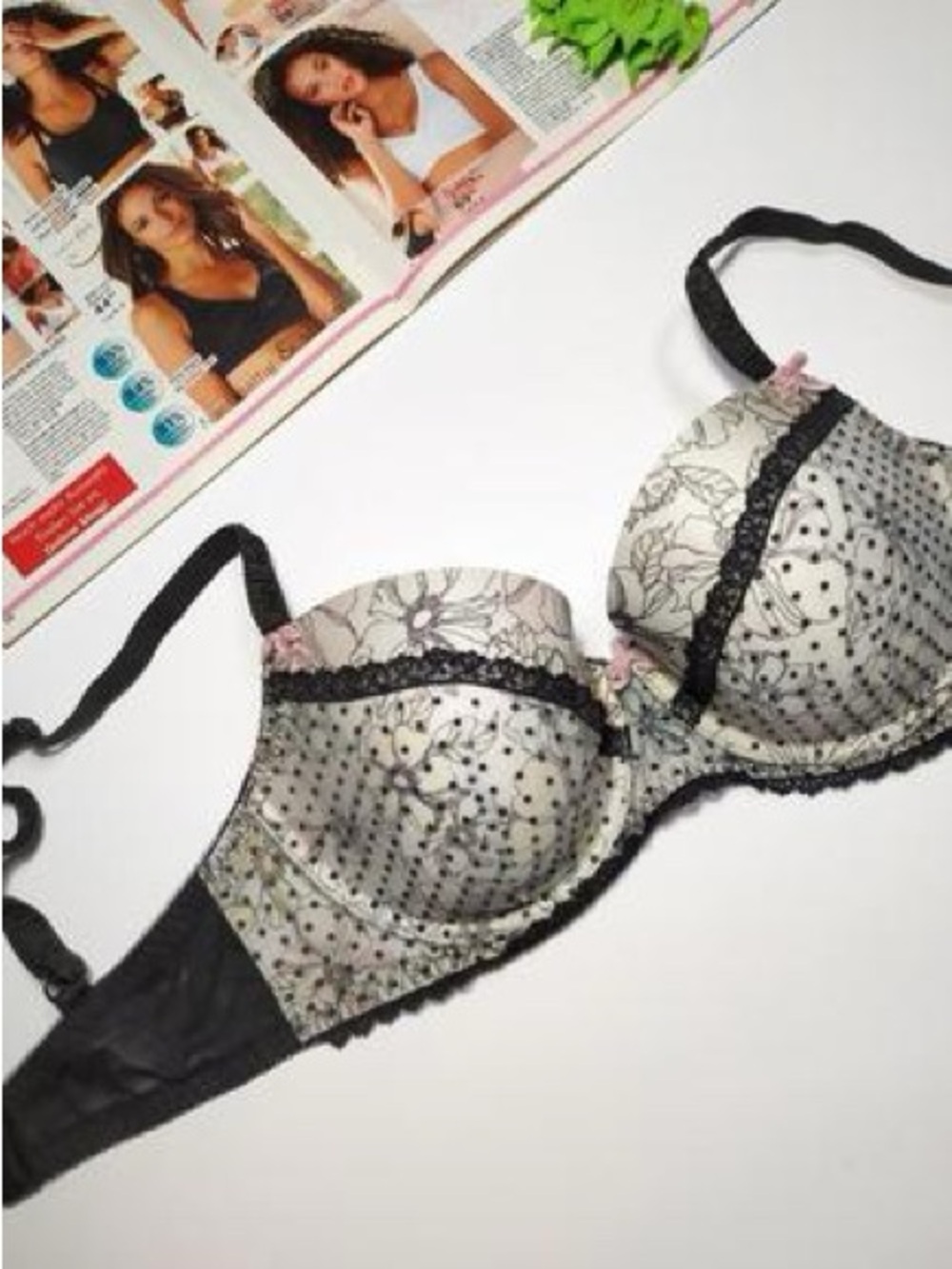 Victoria's Secret Black Trim Floral Underwire Bra